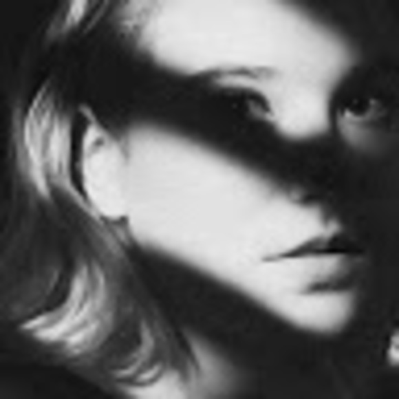 Meet your Posher, Kate - Picture 1 of 1